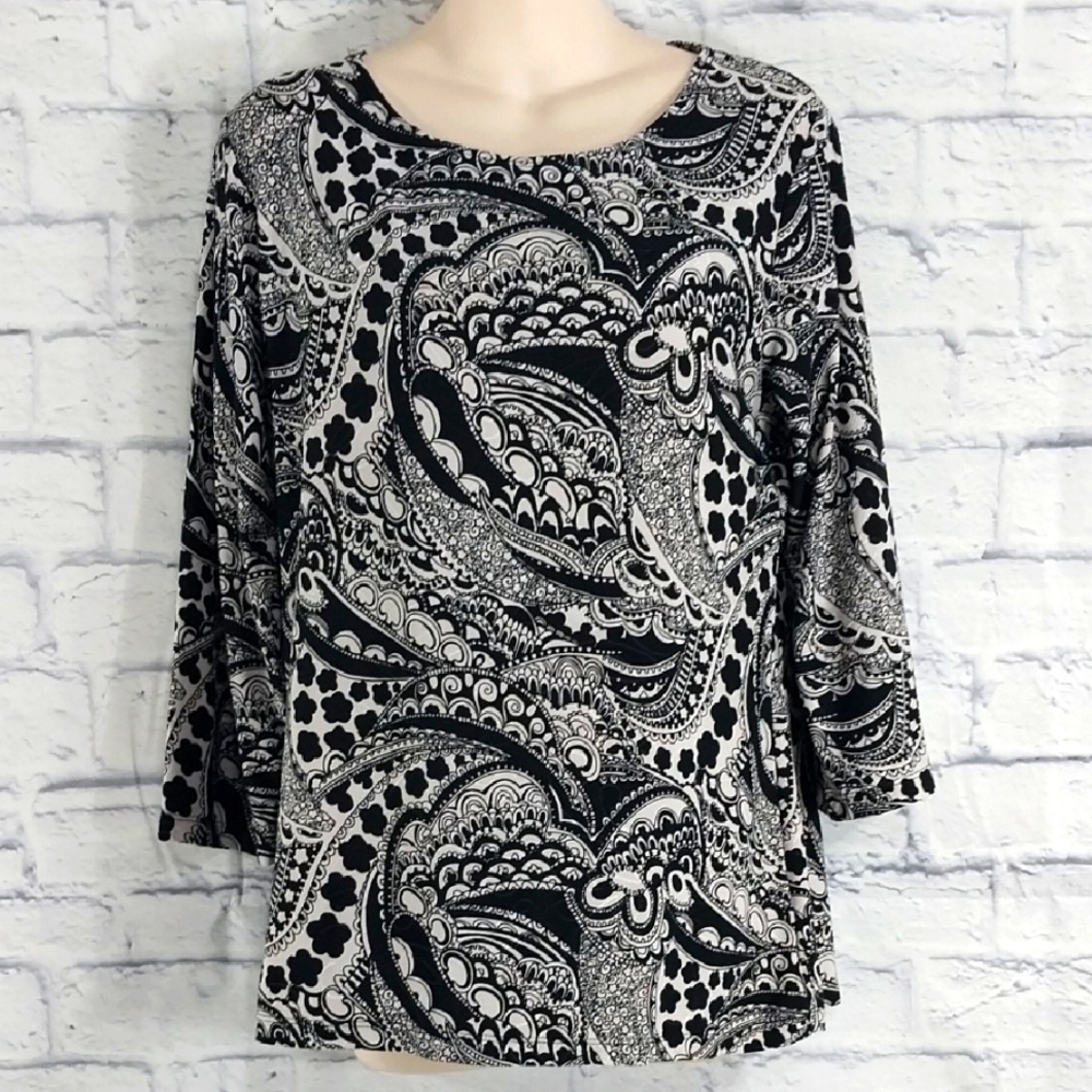 🔵BOGO FREE🔵 JM Collection Top Textured Patterned Black & White Sz M